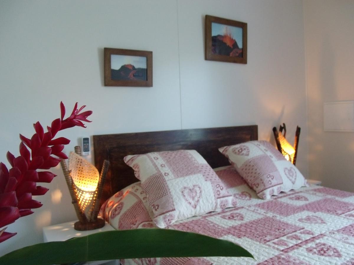 Le Four A Pain Bed & Breakfast Saint-Philippe Exterior photo